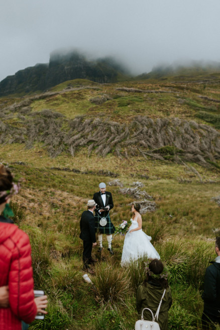Dreamy Scottish Highlands Wedding – Photo by Let's Frolic Together