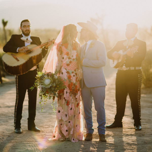 Dazzling, Inspired Desert Wedding &ndash; Photo by Let's Frolic Together