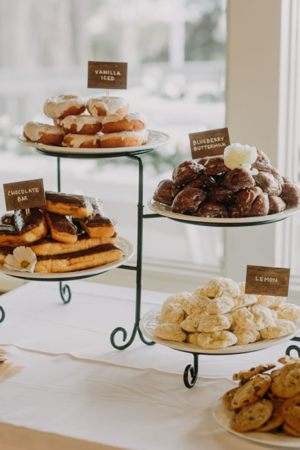 Laid Back Seaside Celebration – Photo by Let's Frolic Together