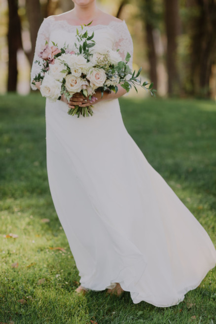 Playful Stonehouse Rustic Wedding – Photo by Let's Frolic Together