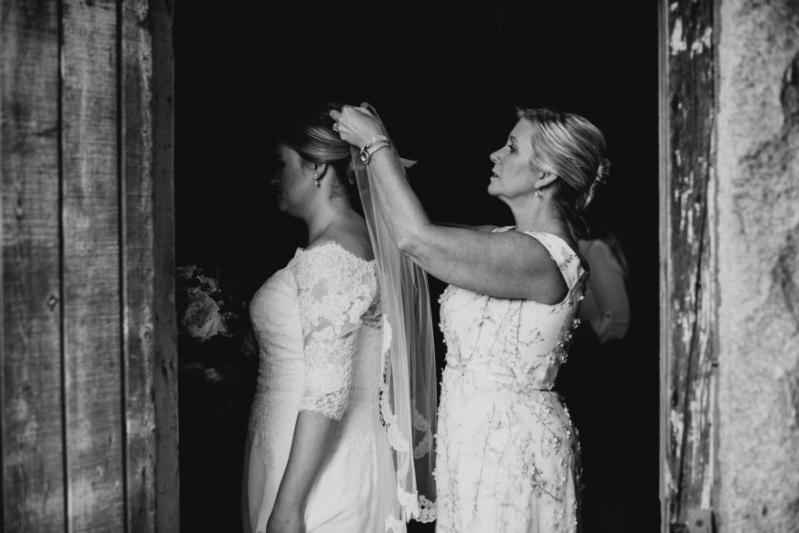Playful Stonehouse Rustic Wedding – Photo by Let's Frolic Together