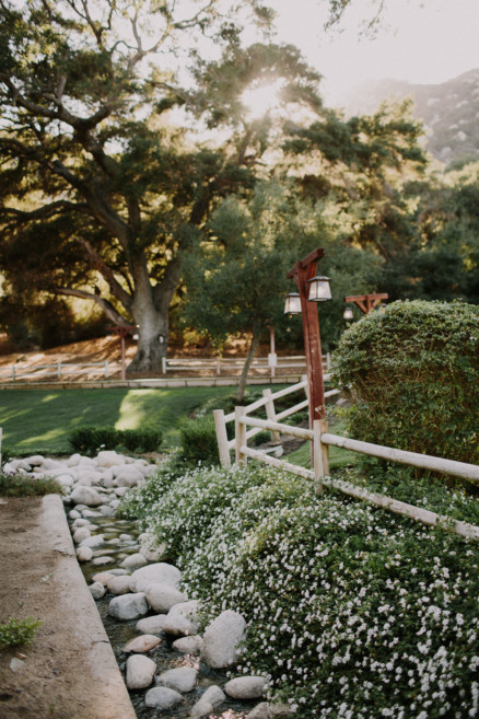Playful Stonehouse Rustic Wedding – Photo by Let's Frolic Together