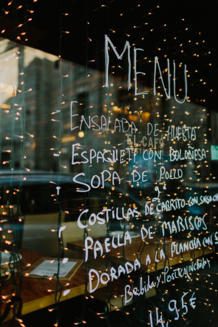 Alleys and Art in Barcelona – Photo by Let's Frolic Together