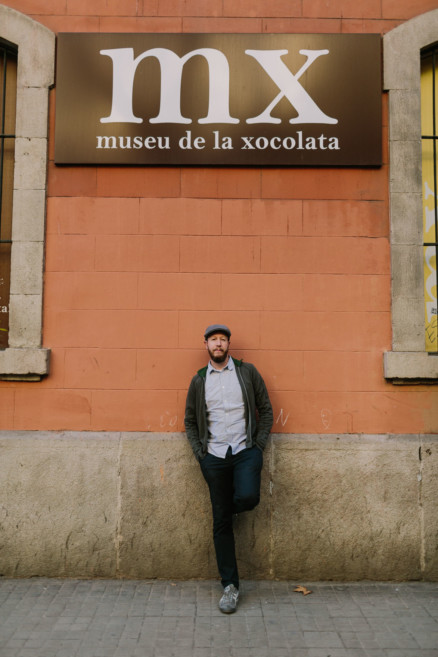 Alleys and Art in Barcelona – Photo by Let's Frolic Together