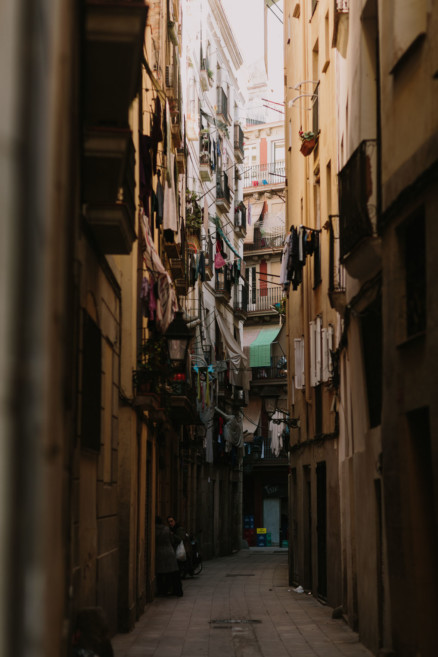 Alleys and Art in Barcelona – Photo by Let's Frolic Together