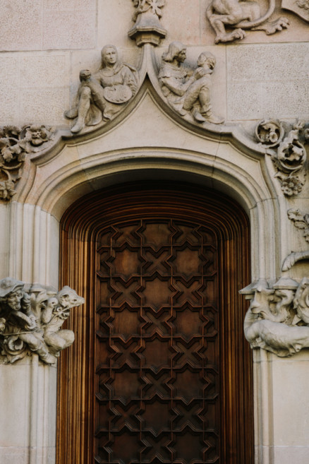 Alleys and Art in Barcelona – Photo by Let's Frolic Together