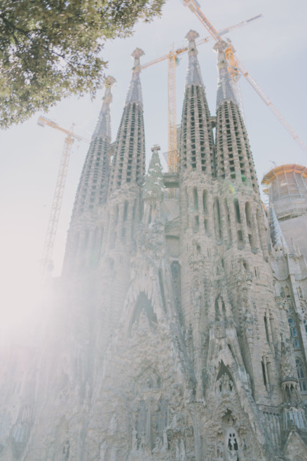 Alleys and Art in Barcelona – Photo by Let's Frolic Together