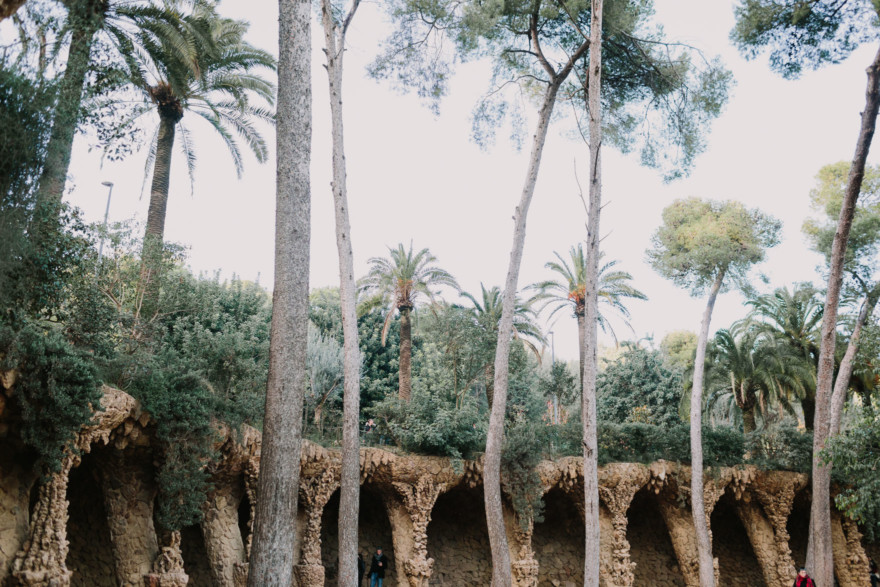 Alleys and Art in Barcelona – Photo by Let's Frolic Together