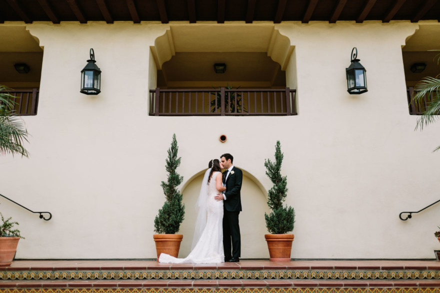 Love at the Estancia in La Jolla – Photo by Let's Frolic Together