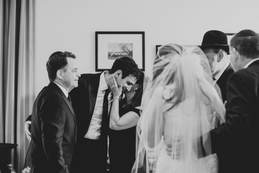 Love at the Estancia in La Jolla – Photo by Let's Frolic Together