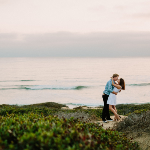Snuggly Sunset Cliffs Engagement &ndash; Photo by Let's Frolic Together