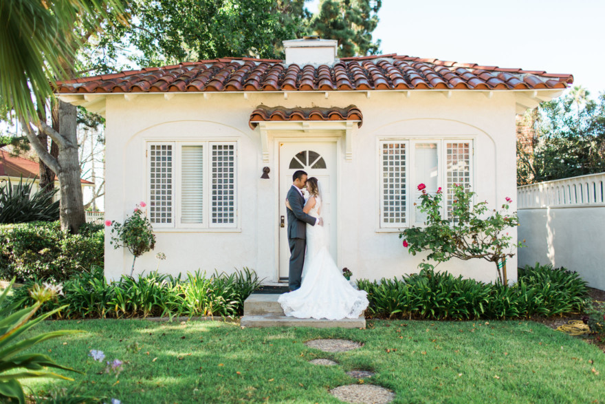 A Tender Harbor Island Union – Photo by Let's Frolic Together