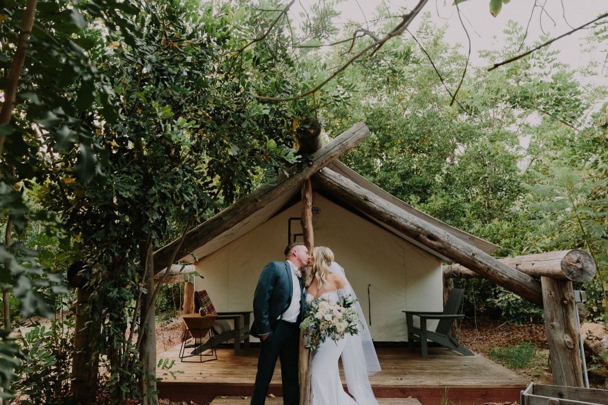 Rustic and Glam Garden Wedding – Photo by Let's Frolic Together