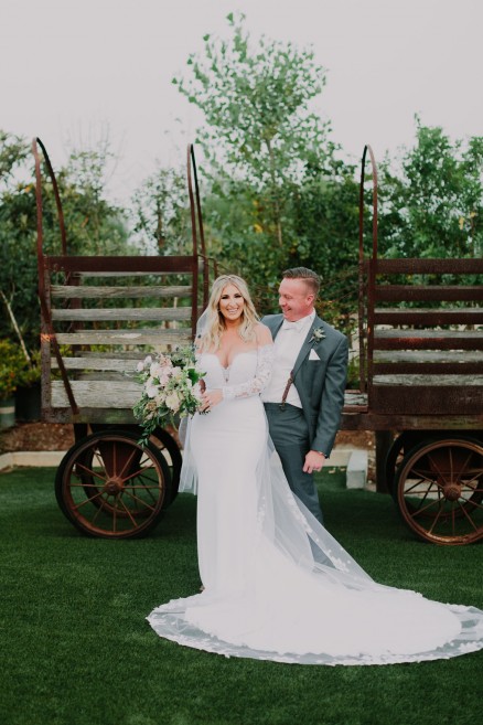 Rustic and Glam Garden Wedding – Photo by Let's Frolic Together