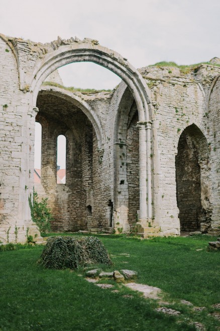 History & Castles in Visby, Sweden – Photo by Let's Frolic Together