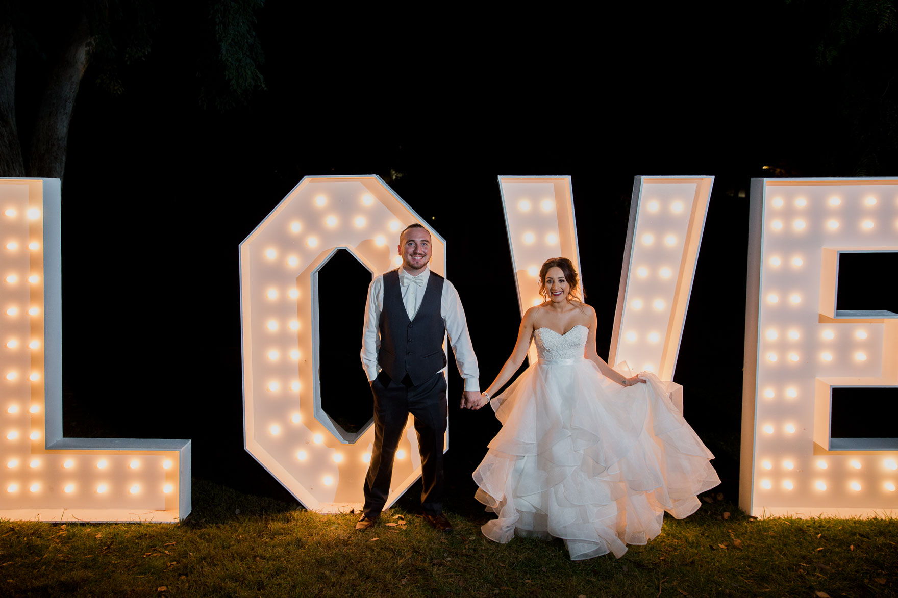 Charming Coach House Wedding – Photo by Let's Frolic Together