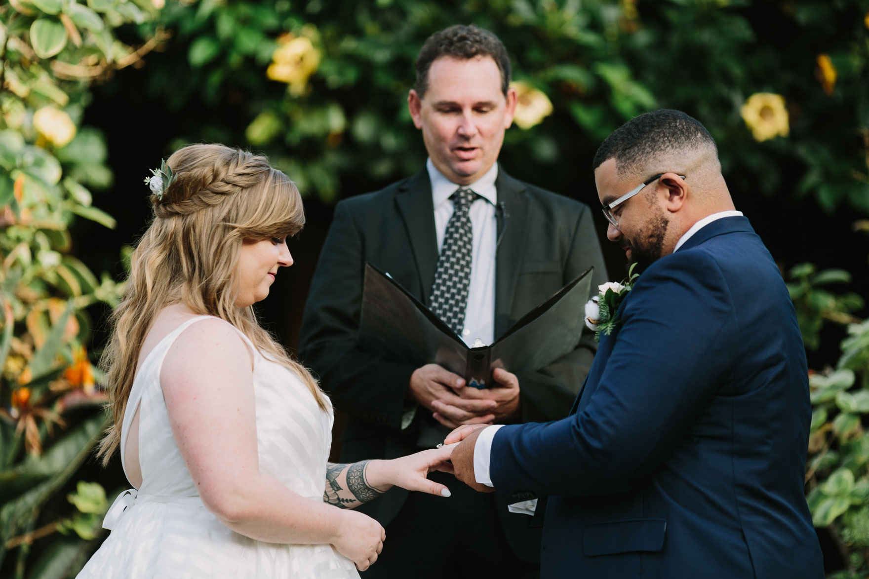 Playful La Jolla Estancia Wedding – Photo by Let's Frolic Together