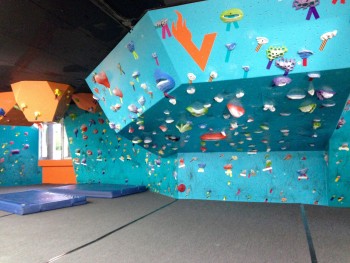 This remodeled gym and spa opened a month and a half ago. You can park in the Punahou Banyan parking lot for $2.