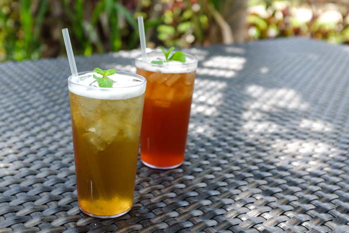 The iced tulsi basil mint tea ($4) and iced ginger, olena, lemongrass hibiscus tea ($4) were nice thirst quenchers after our hike up Makapuu.