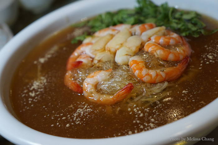 Auspicious soup: Crab, shrimp, ham and mushrooms.