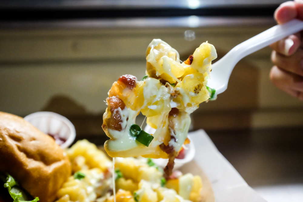 Gotta get that cheese pull!