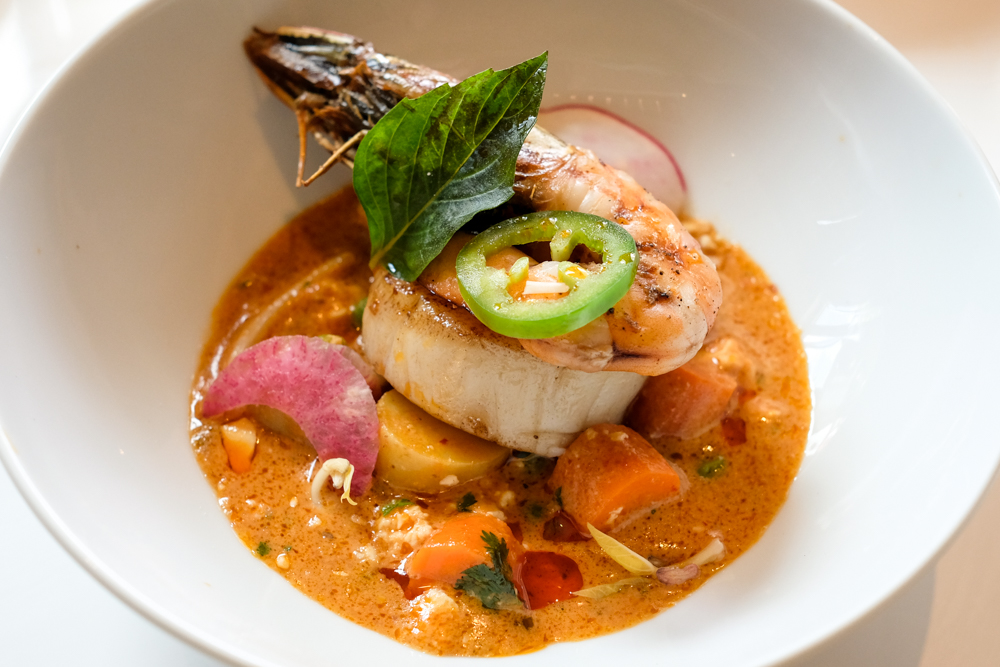 Why is it that some of the best seafood can be had at steakhouses? The dedication to ingredients throughout the menu probably has a lot to do with it. An excellent example can be had in the coconut red curry (market price) with a duo of tender head-on Kauai prawn and succulent Hokkaido scallop. The heat was enough to make me sweat, but that comes with the territory of most curries.