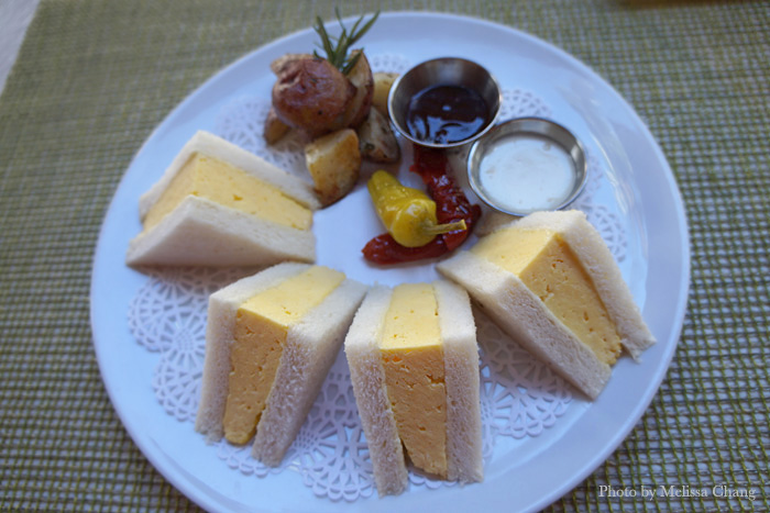 "Breakfast in Bread" is a new part of the revamped menu, and one of my favorites is the tramezzino con uova ($10.95), a fluffy rolled omelet sandwich served with Alfredo and senape (a strong mustard) sauce. That's the Japanese bread we all love!