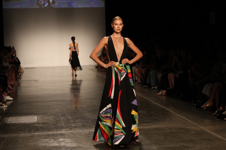 Our favorite looks from HONOLULU Fashion Week 2016 Frolic Hawaii