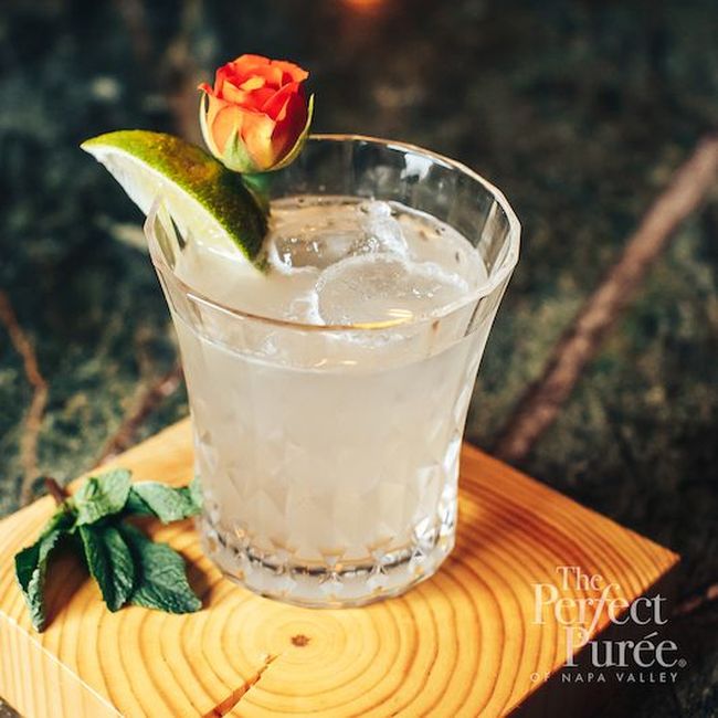 Product gallery 889079837