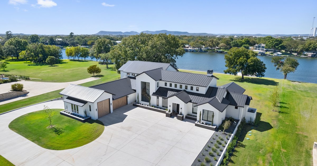 1813 Legends Parkway, Kingsland, TX 78639 Kuper Sotheby's