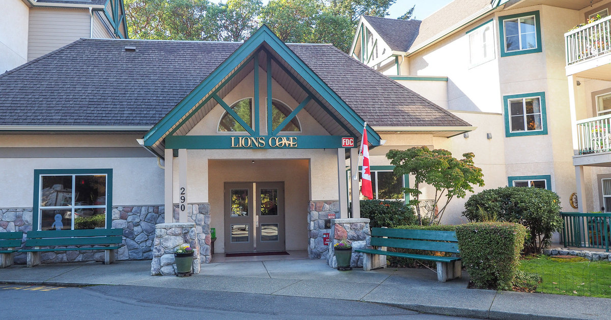 109290 Island Hwy, Victoria, BC V9B 1G5 Rela