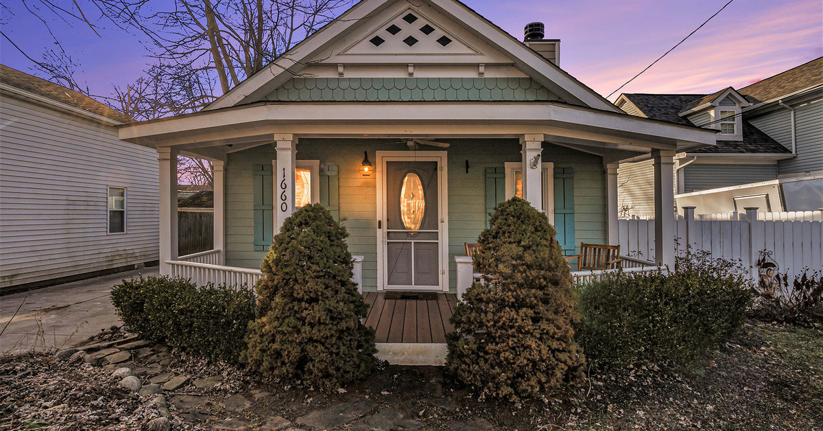 1660 Beechmont Street