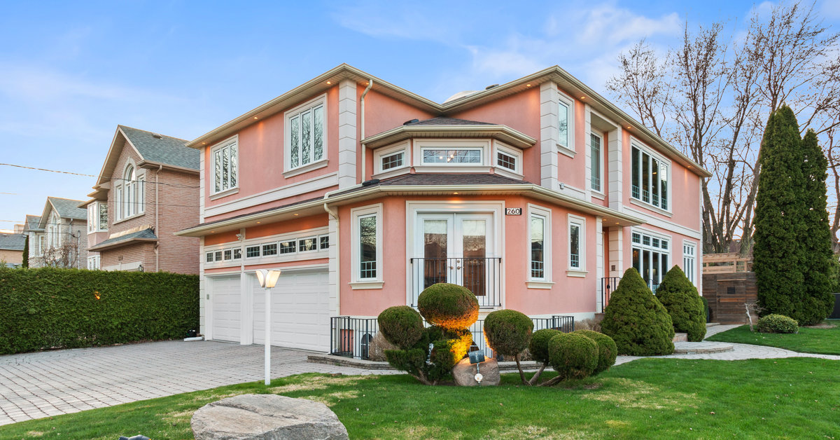 260 Princess Ave