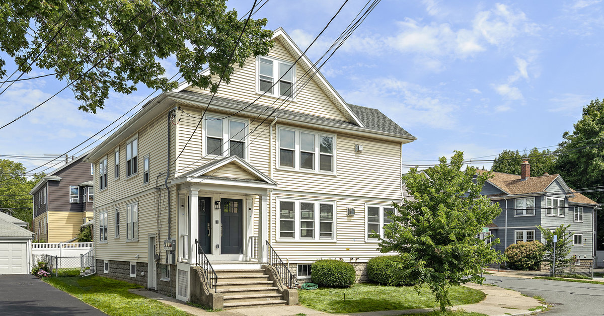 1 Mary St, Arlington, MA 02474 Rela