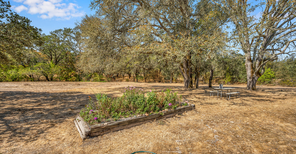 6363 Starr Rd, Windsor, CA 95492