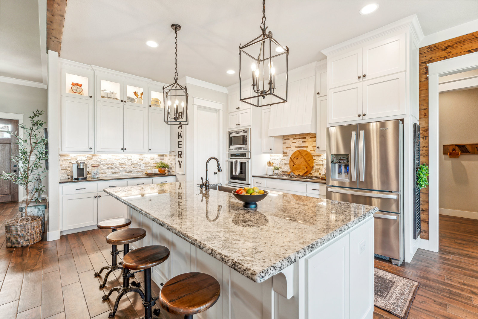 6504 Starlight Ranch Rd, Godley, TX 76044 Rela