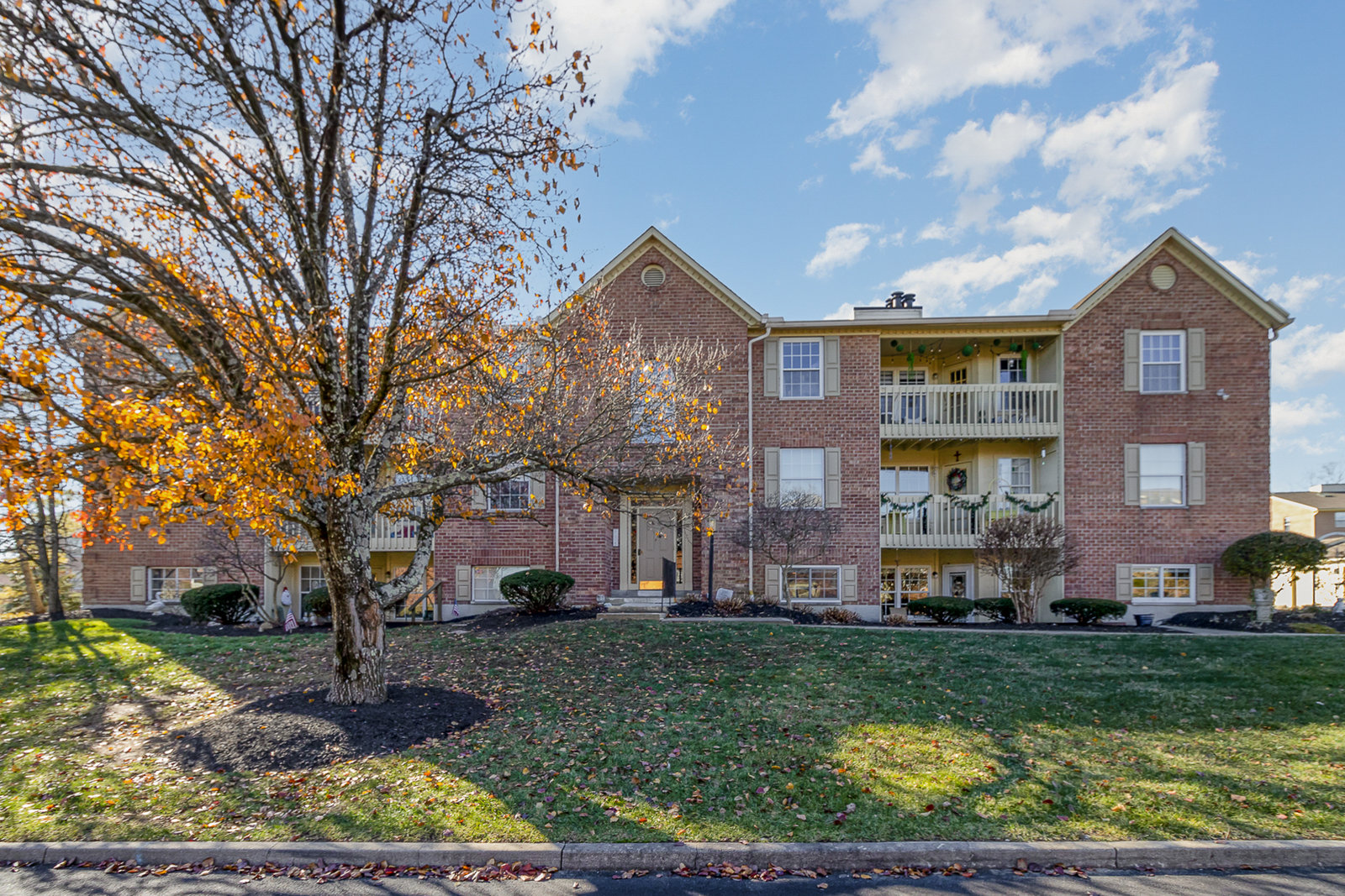 CONDO KING 1 Highland Meadows Dr, 4