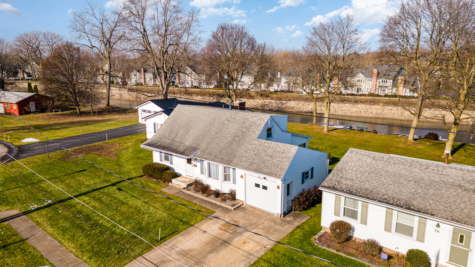 38 Packet Boat Drive