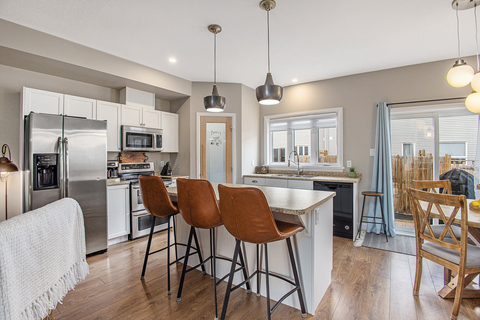46 Vimy Ridge Crescent