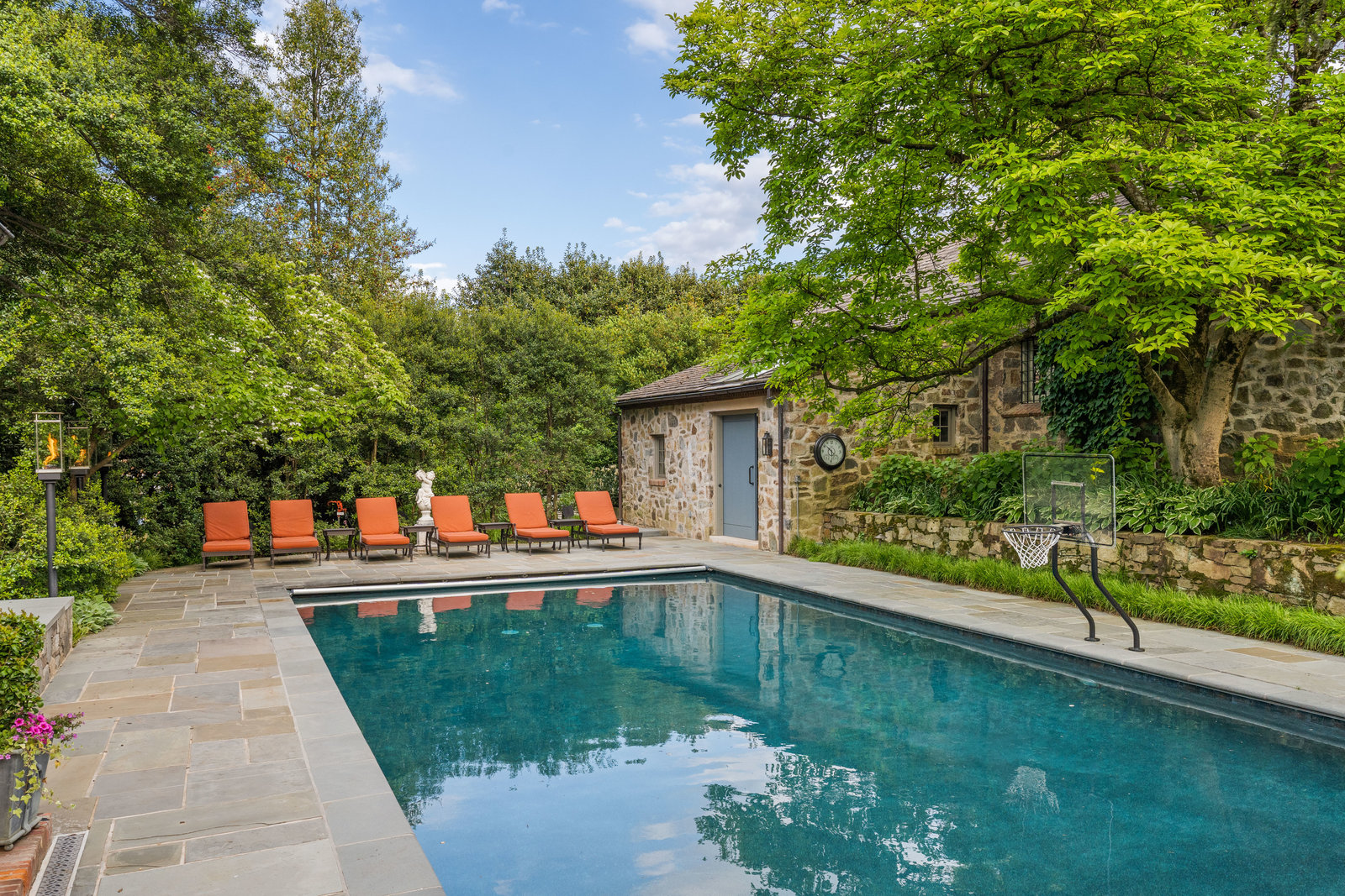 1288 Ballantrae Farm Drive Washington Fine Properties, LLC