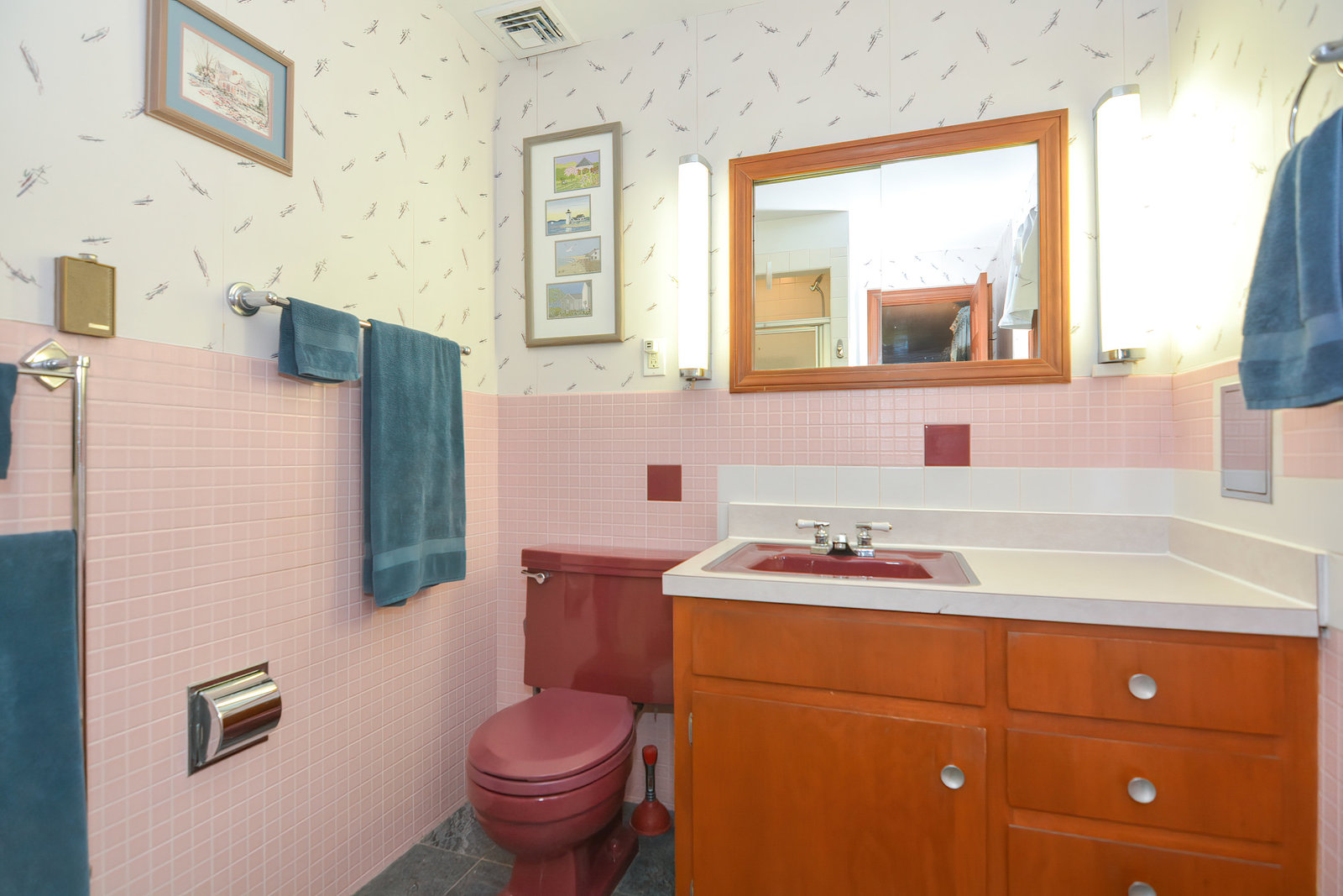 11 Red Gate Lane, Southborough, Ma