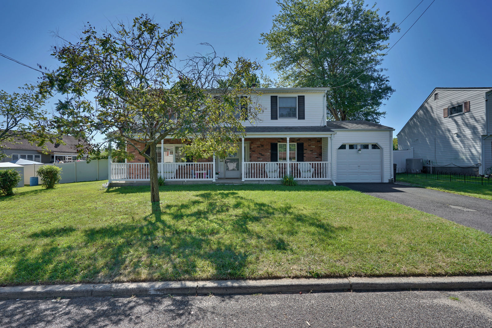 12 Woodcrest Drive, Old Bridge, New Jersey