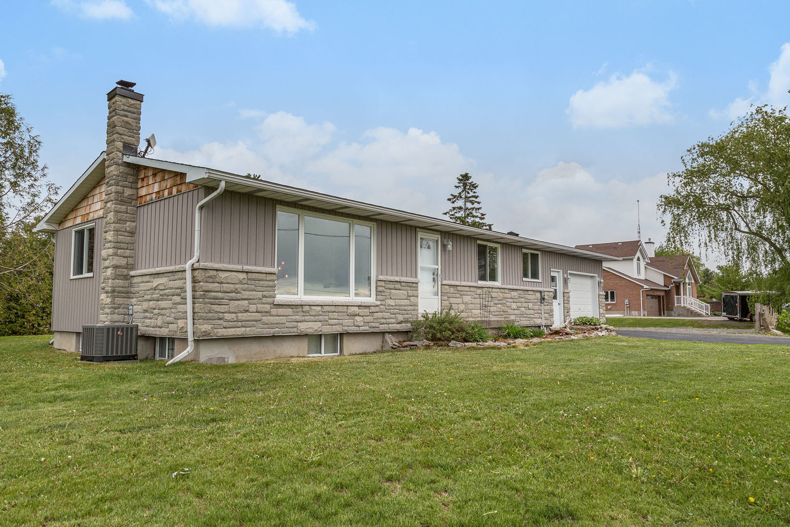 10245 Marionville Rd