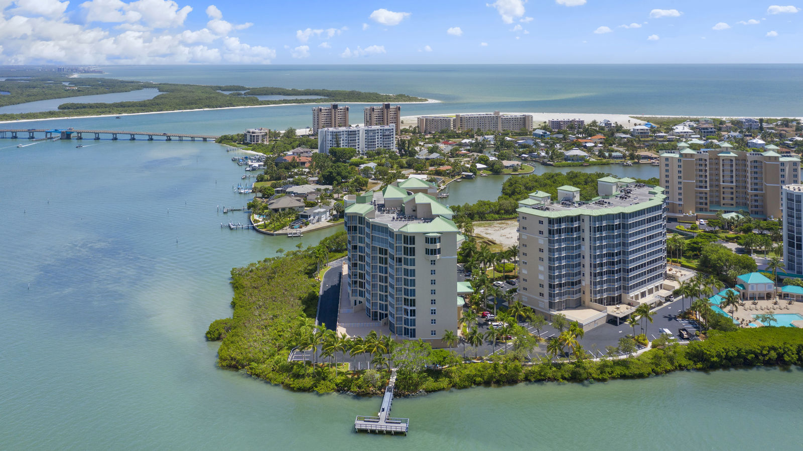 4137 Bay Beach Lane