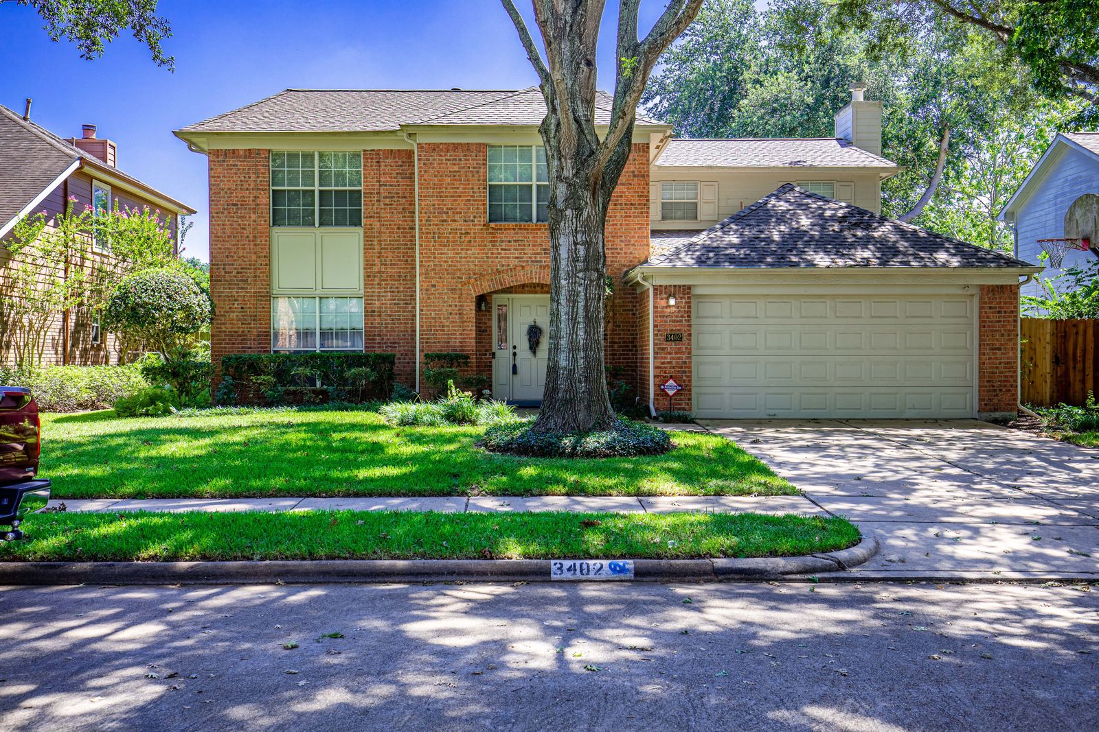 3402 Whispering Way Drive