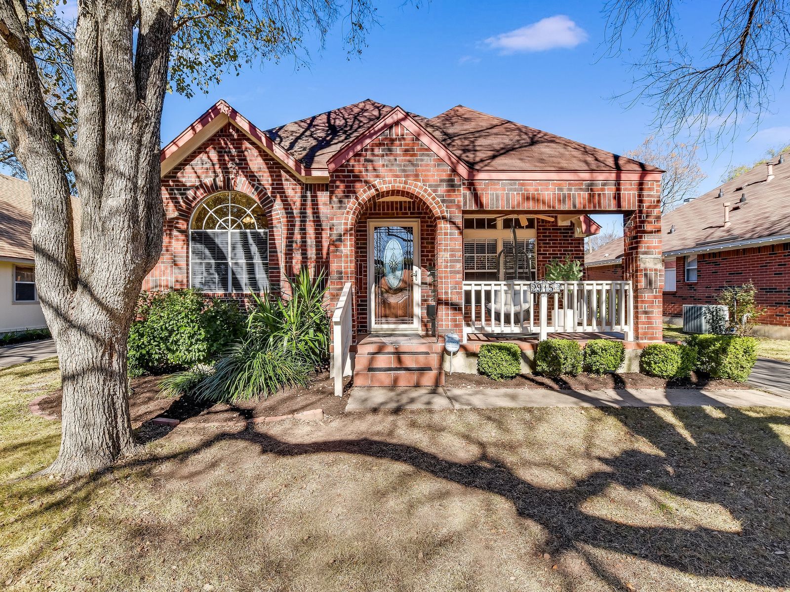 Charming Home In Tanglewood Forest Kuper Sotheby s International Realty charming-home-in-tanglewood-forest-kuper-sotheby-s-international-realty