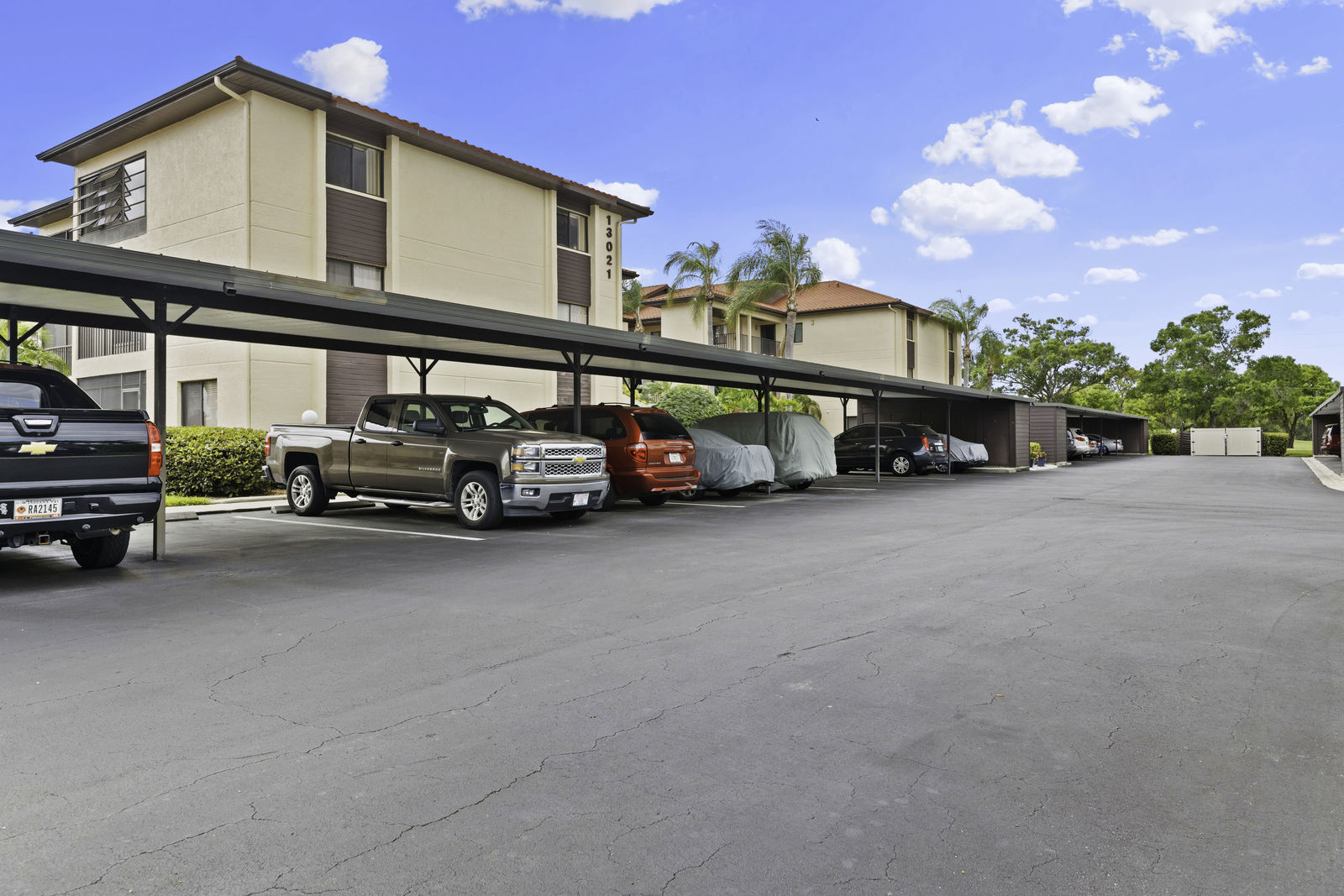 13021 Cross Creek Blvd.