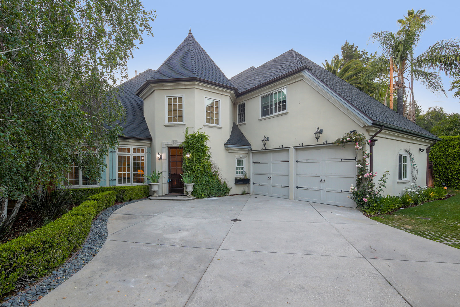 4349 Chevy Chase Drive