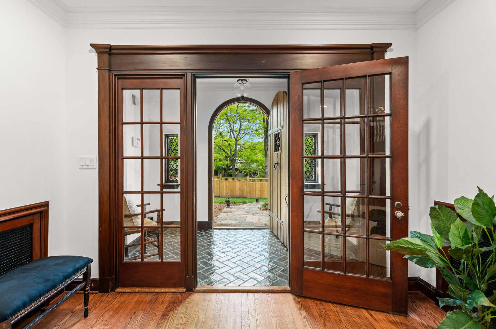 2 E Lenox Street Washington Fine Properties, LLC