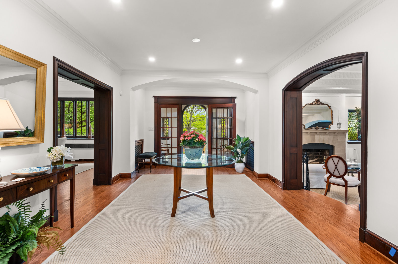 2 E Lenox Street Washington Fine Properties, LLC